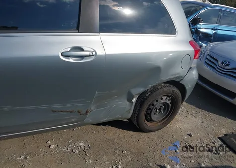 2011 Toyota Yaris z USA, uszkodzony, nr VIN JTDJT4K39B5336388